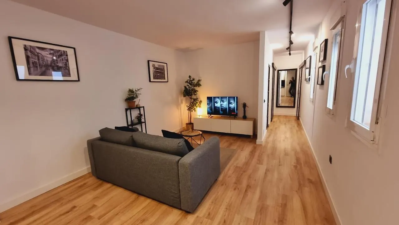 Apartment Modern Haven For Urban Explorers By Rems Malaga